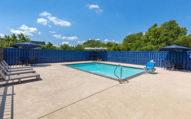 Days Inn by Wyndham Temple