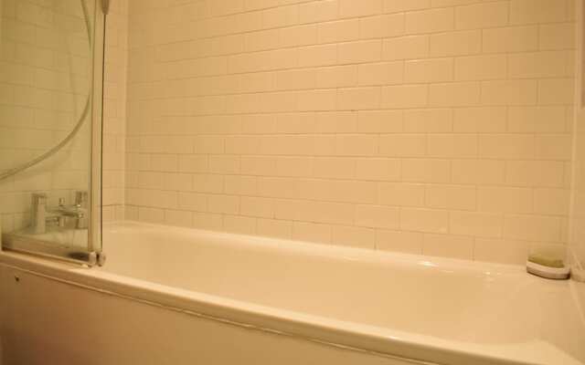 Battersea 2 Bedroom Flat