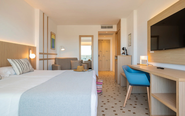 A10 Sol de Alcudia Apartamentos - Apartment in Alcudia - Photo 4