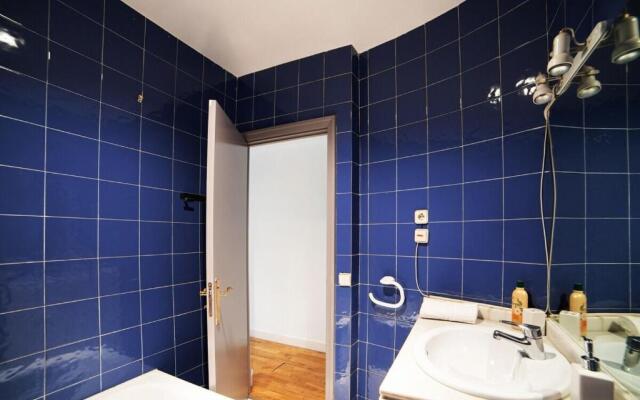 Bright apartment in Historical City Center