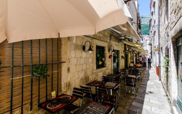 Apartmani Nives