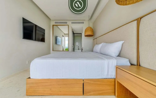New 3BR Condo - Oceanview Terrace - Private Beach