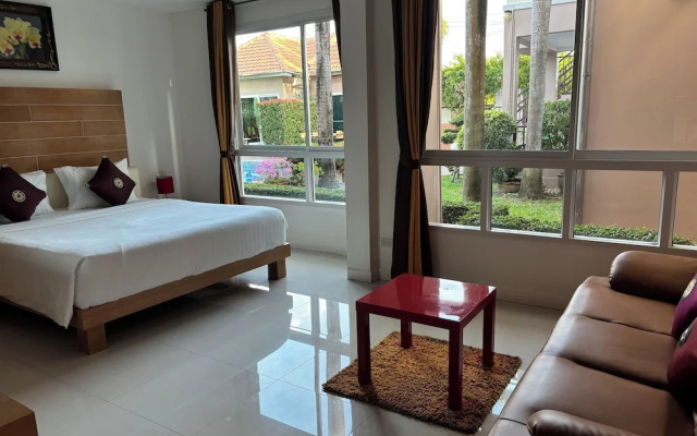 Khun Mai Villa – Guest Rooms – Pattaya