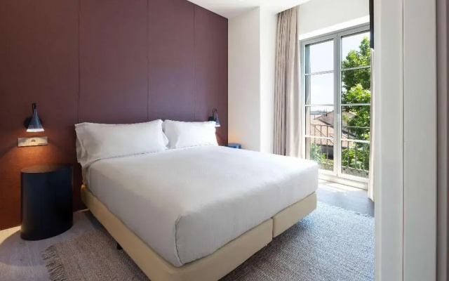 Atocha  Madrid, Tapestry Collection by Hilton