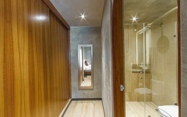 Spacious Apartment With Terrace and Rooftop Pool