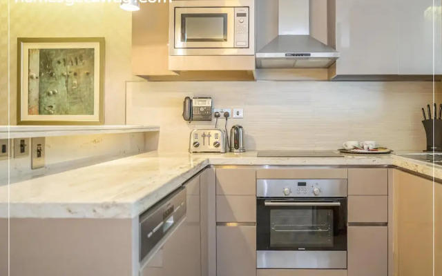 HomesGetaway -Studio in Hyatt Residences