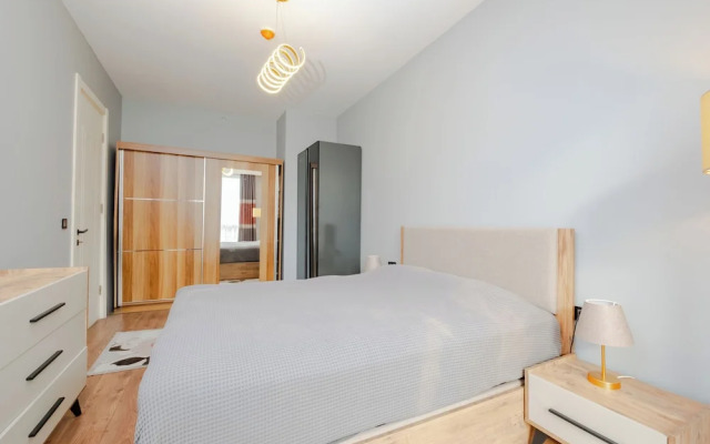 lUX Residence on High Floor 03