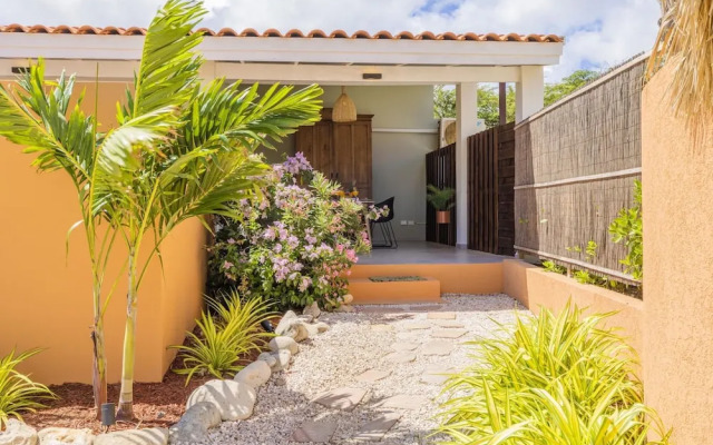 NEW 1BR Apartment Private Pool