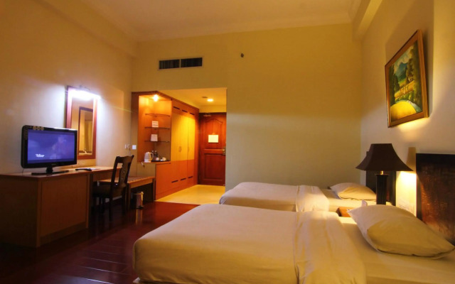 Golden View Hotel