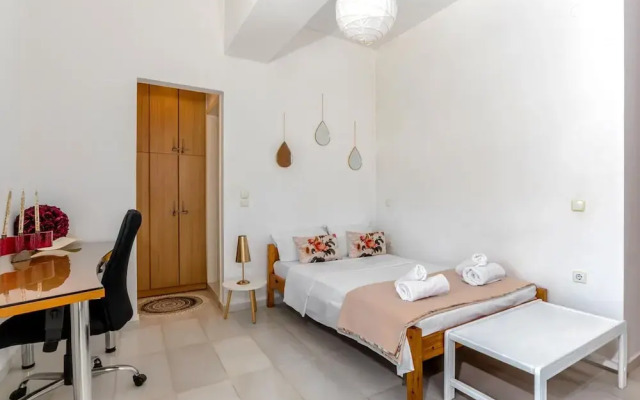 Marele Apartment by Cretan Houses
