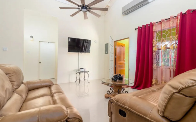 Areca 3B Oasis Drax Hall lot 221