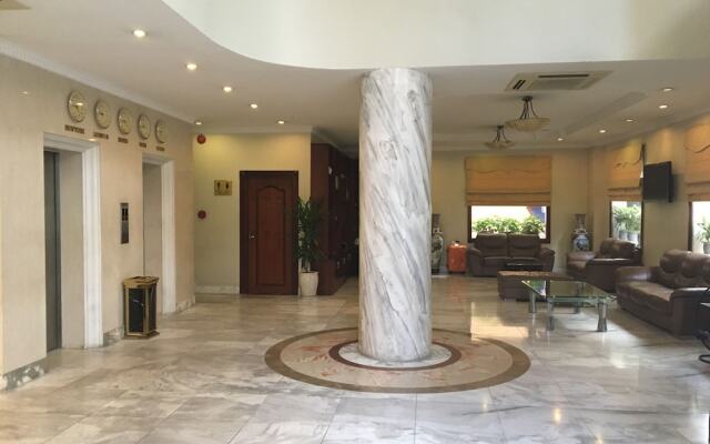 Sunny Hotel