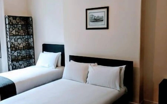 Metrostays - O'Connell Street 84-2