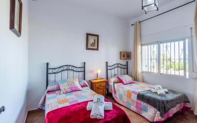 Casa Los Naranjos Canillas de Aceituno by Ruralidays
