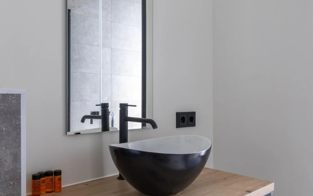 Seaside Getaway, Sint-annaland