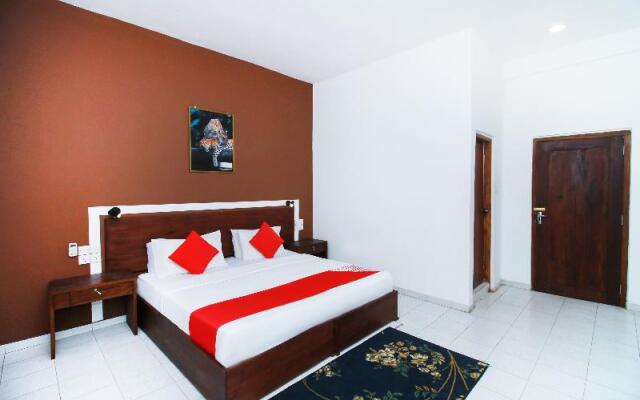 The Kings Bay Hotel by OYO Rooms