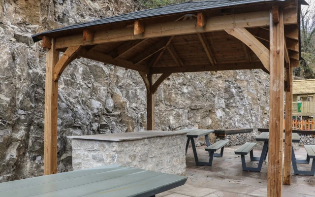 Rock Mill Apartment