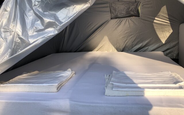 Golden Sand Beach Club & Caravan Holidays