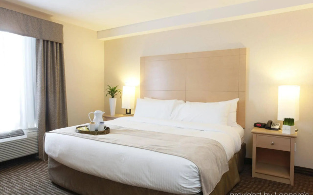 Vegreville Suites