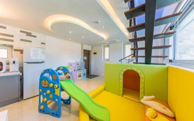Gapyeong Ramu Poolvilla Pension
