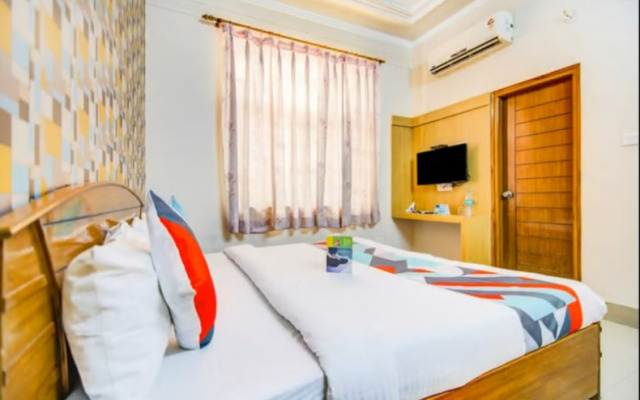 Hotel Gomti Residency