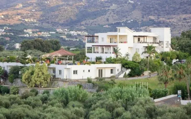 Hotel Pinelopi