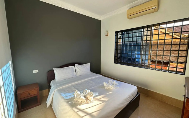 Mandalay Inn