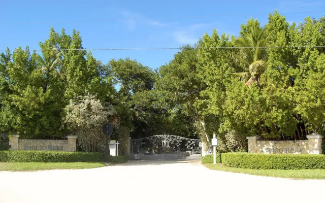 waterfront luxury villa with spectacular sunset views and boat slip 3 bedroom townhouse