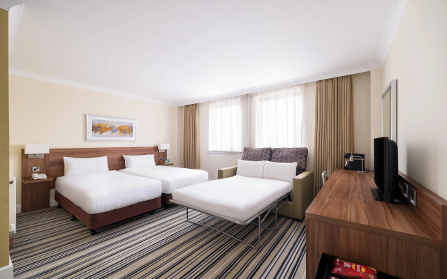 Holiday Inn Glasgow East Kilbride by IHG