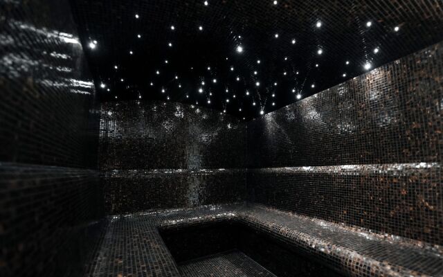 Aito  Igloo & Spa Resort