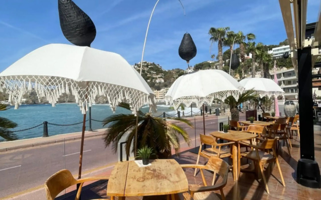 ON ALETA ROOM designed for adults