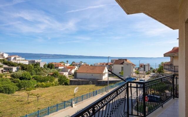 Coastal Comfort Apartment