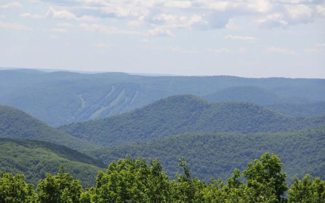 Whitcomb Summit Retreat