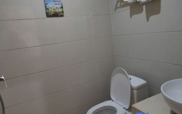 Nanning Yalin Hotel (Guangxi Vocational and Technical College of Industry and Commerce Shop) – Bathroom – Nanning