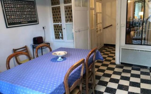 Aniane Maison Renovee avec Jardin et Boulodrome