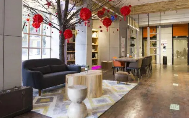Tucker China HOTEL (Leqing Ningkang West Road Store)