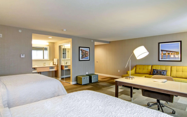 Hampton Inn & Suites by Hilton Saskatoon Airport