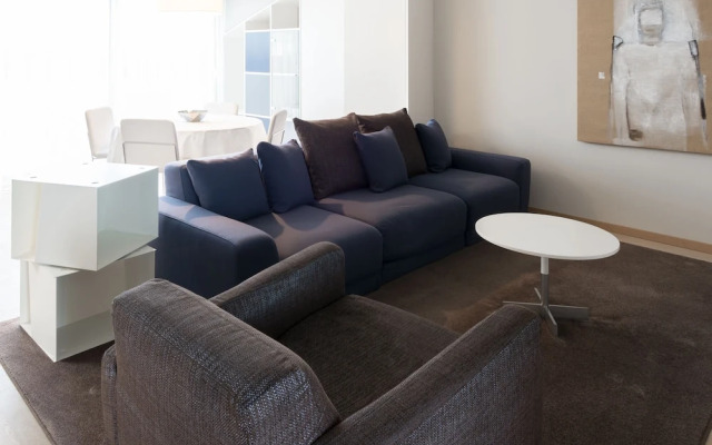 Four Stars Aparthotel