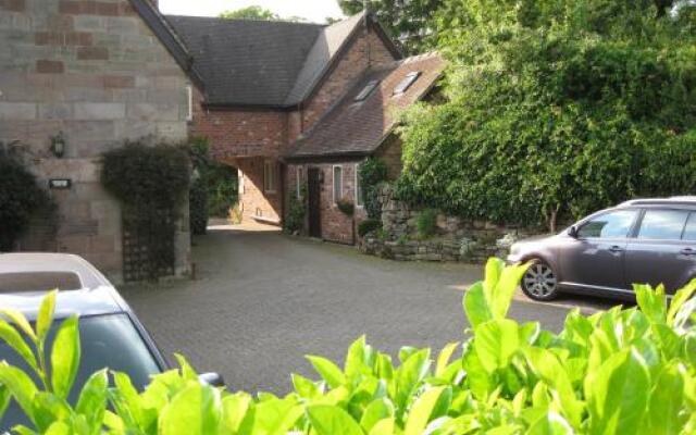Trough Ivy House B&B