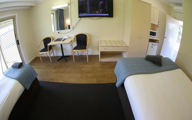 Sleepy Hill Motor Inn