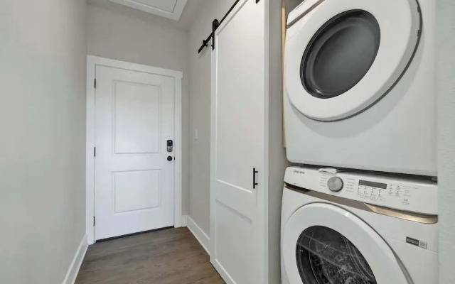 Hill Country Wine Hideaway