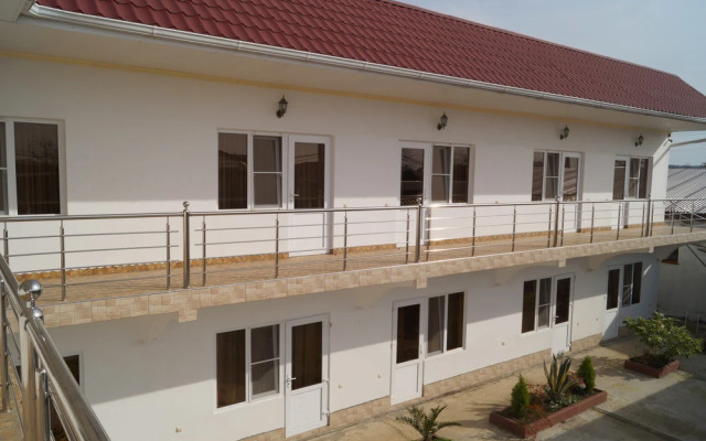 Ruslan And Juletta Guest House