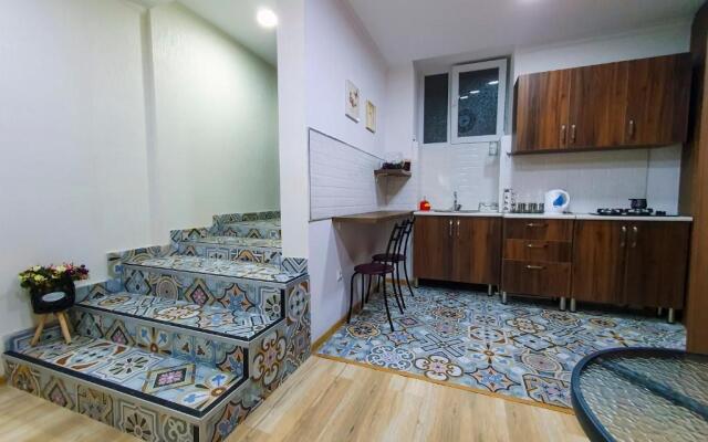 3 Rooms Hotel