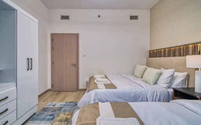 Luxe Ventures Waters Edge Haven