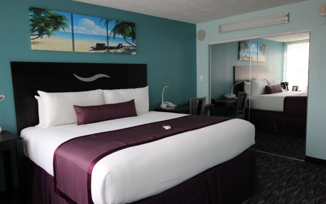 California Palms Hotel and Suites