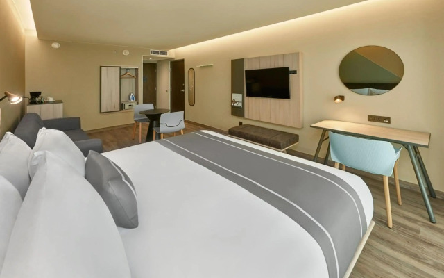 City Express Plus by Marriott Cancún Aeropuerto Riviera