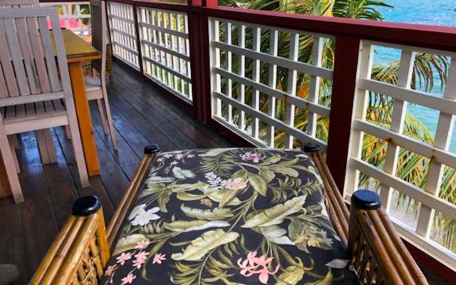 Bequia Beachfront Villa Hotel