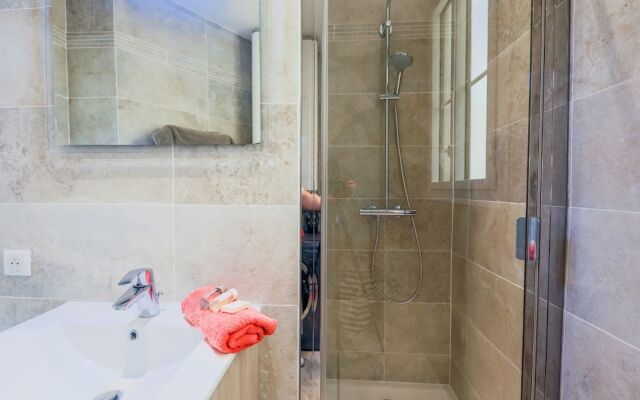 Le Williams AP4177 by Riviera holiday Homes