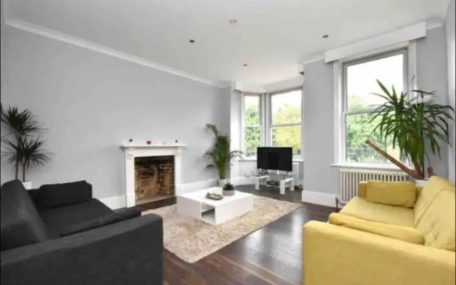 Eglentine (Adults Only)