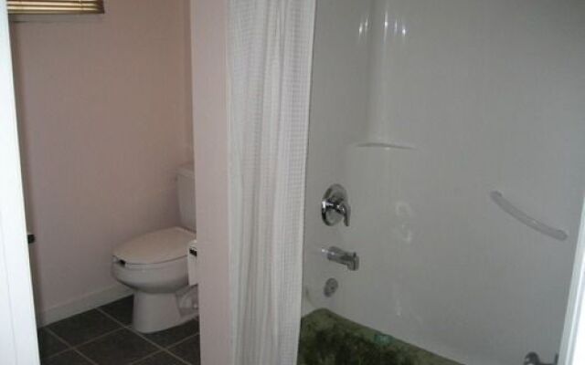 Imperial Hunter Hotel